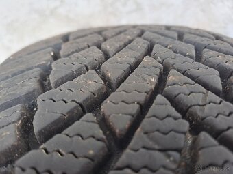 Pneumatiky  zimne 205/60R 16 dezen 7mm - 2