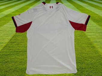 futbalový dres Liverpol FC 25/26 Authentic svetlobežový - 2