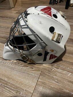 brankarska prilba ccm axis - 2