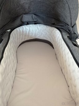 Stokke V6 kočík - 2