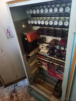 bruska hrotová TOS, typ BU 16 - 2