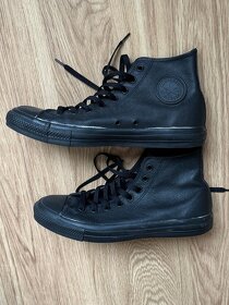 Converse topánky - čierna koža (veľkosť 43) - 2
