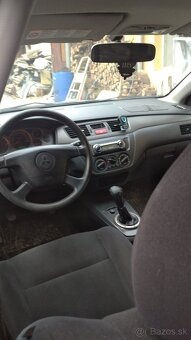 Predám Mitsubishi Lancer2006, 1,6benzin -plyn - 2