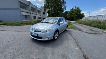 Toyota Auris 1.6 VVT-i 97 kW - 2