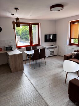Na prenájom 3i zrekonštruovaný apartmán v Bardejove. - 2