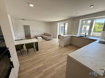 Moderný 2-izbový byt s terasou a parkovaním v Piešťanoch - 2