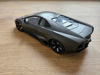 Predám model v mierke 1:18 - 2