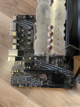 Doska Msi A520M Procesor Ryzen 5 čítajte popis - 2