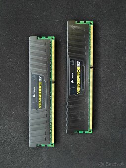 8GB 2x4 DDR3 1600mhz corsair vengeance - 2