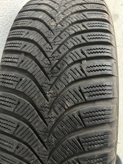 Zimné pneumatiky Hankook 195/60 R16 89H - 2