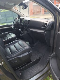 Peugeot Traveller Allure ,výbava MAX MAX,110kw -2018 99000k - 2