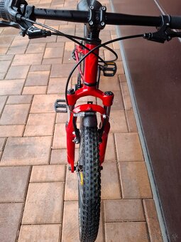 Detský horsky odpruzeny SPECIALIZED 20" - 2