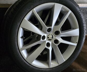 5x112,r17,ŠKODA,7Jx16,et49-225/45-Dunlop - 2
