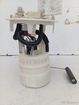 Citroen C2 1.1 - Palivové čerpadlo Pierburg - 2