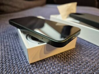 Predám iPhone 13 Mini - 2