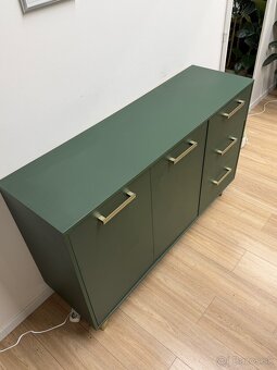 Komoda - 2