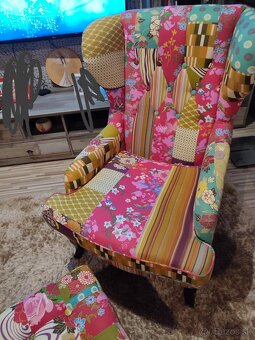 PREDÁM KRESLO S TABURETKOU - 2