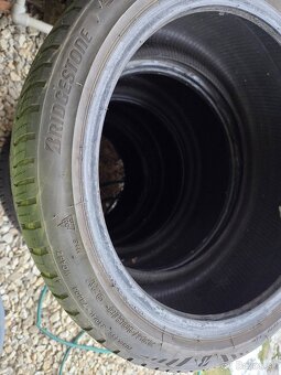 225/40 r18 zimné/celoročné - 2