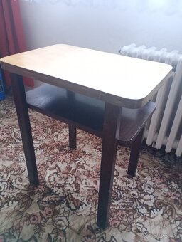 Starodávny stolík - 2