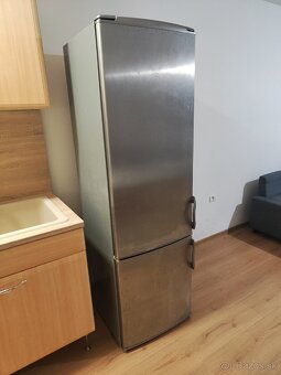 Chladnička s mrazničkou - 2