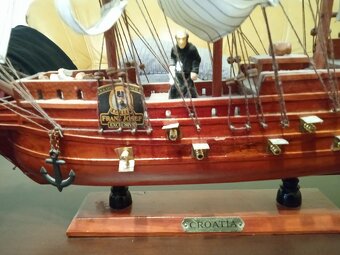 drevená plachetnica - 2