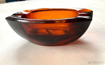 hutné sklo - popolník - 2