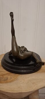 Art deco akt zeny Mavchi - 2