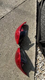 Prugeot 206 zadné svetla - 2