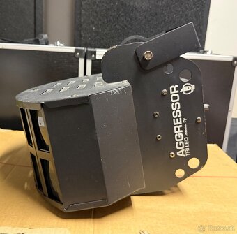 Predám American DJ Aggressor TRI LED - 2