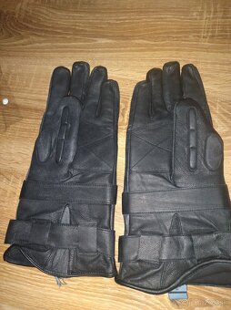 Protiuderove rukavice - 2