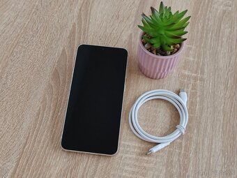 Galaxy S23 Plus 256GB Cream - 2