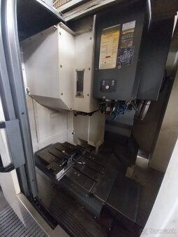 Vertikální obráběcí centrum YCM XV 560 A (9493) - 2