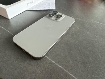 Apple IPhone 16 pro 256gb ZÁRUKA - 2