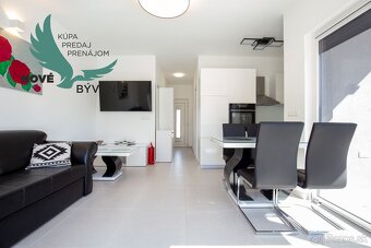 Apartmán s bazénom a dvorom v Chorvátsku na ostrove Vir - 2