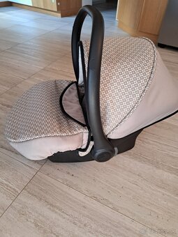 Vajičko a Isofix - 2