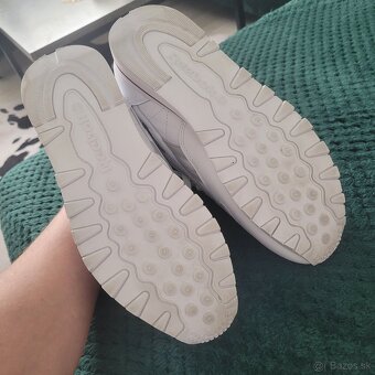 Reebok - 2