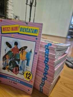 Predám sériu kníh "Medzi nami dievčatami" od L. E. Blair – - 2
