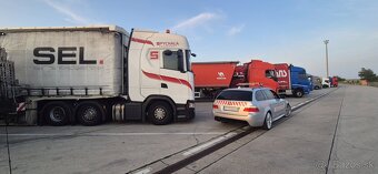 Pilot servis nadrozmerna preprava - 2