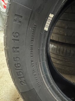 Continental 215/45 R16 - 2