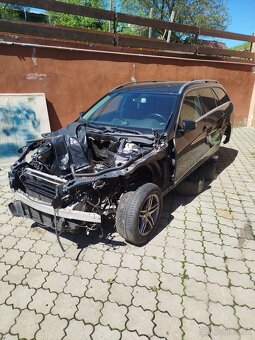 Mercedes w212 250 cdi 150kw Rozpredám - 2