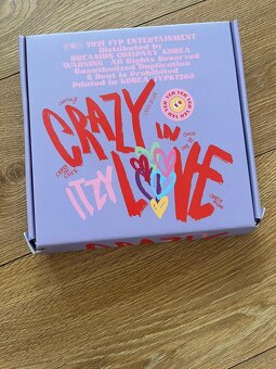 K-pop album ITZY - CRAZY IN LOVE - 2