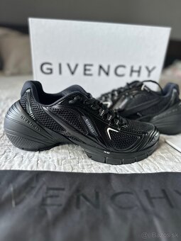 Givenchy - original - 2