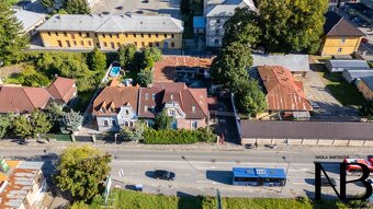 Exkluzívny predaj – veľkorysý rodinný dom pod Trenčianskym h - 2