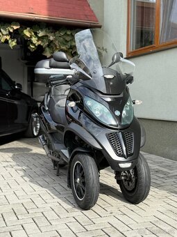 Piaggio MP3 Sport Touring LT500 - 2