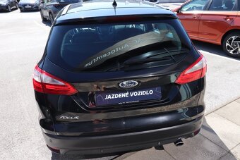 Ford Focus Kombi 2.0 TDCI Titanium A/T - 2