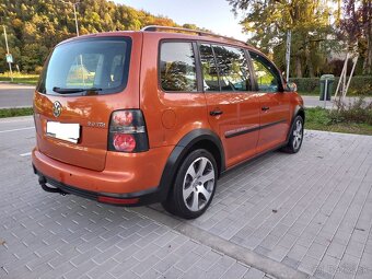 Volkswagen Touran Cross 2.0 TDi 103Kw(140Ps) EXCLUSIVE - 2