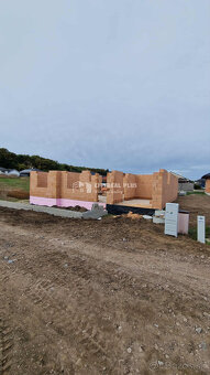 Ponúkam NA PREDAJ 4 izbovú NOVOSTAVBU s GARÁŽOU BAJČ - 2