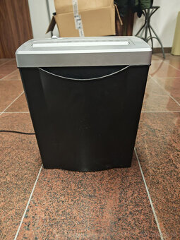 Skartovačka Hama basic x6a - 2