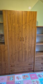 Predám drevené skrine - 2