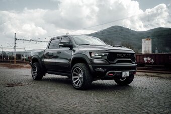 DODGE RAM TRX 6.2 HEMI V8 2022 - 2
